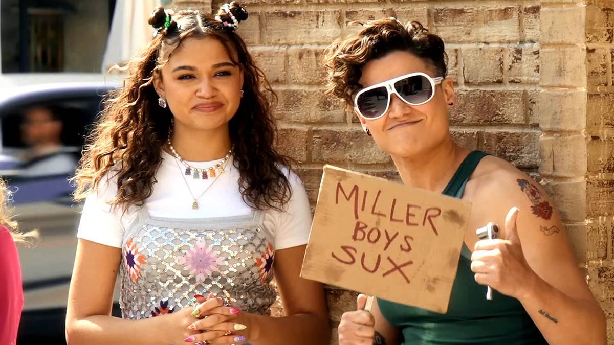 Maintenance Required Stars Talking Meshing Chat Rooms With Cars For Prime Video Rom-Com