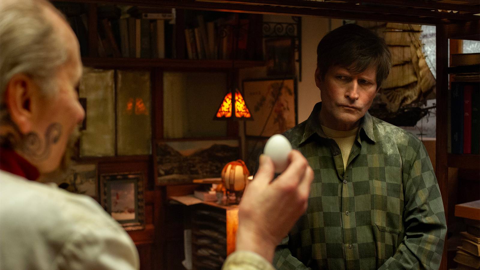Mr. K Review: Crispin Glover’s Unnerving Black Comedy Can’t Sustain The Weirdness Suggested By Its Design
