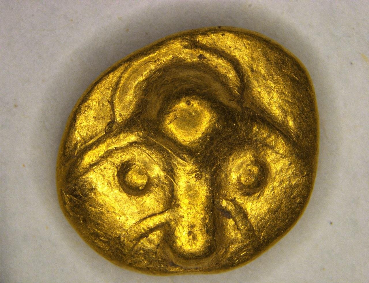 Oldest coin ever found in Saxony: 2,200-year-old Celtic gold “Rainbow Cup” unearthed near Leipzig Oldest coin ever found in Saxony: 2,200-year-old Celtic gold “Rainbow Cup” unearthed near Leipzig